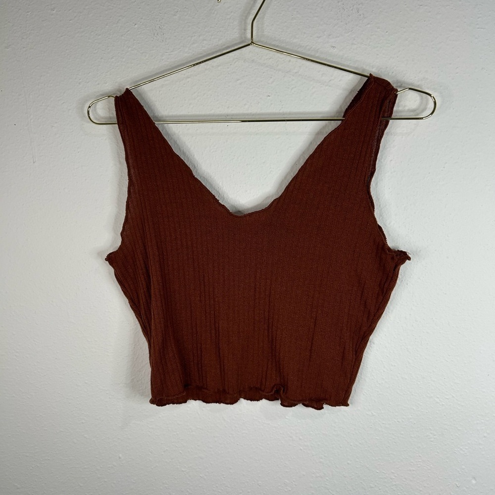 Brown Ribbed Knit Cropped Tank Top | V-Neck Stretch Sleeveless Shirt - Picture 3 of 4